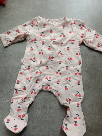 Pyjama la redoute 54cm cerises