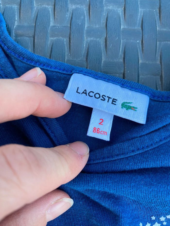 Tee-shirt Lacoste 2 ans - photo numéro 2