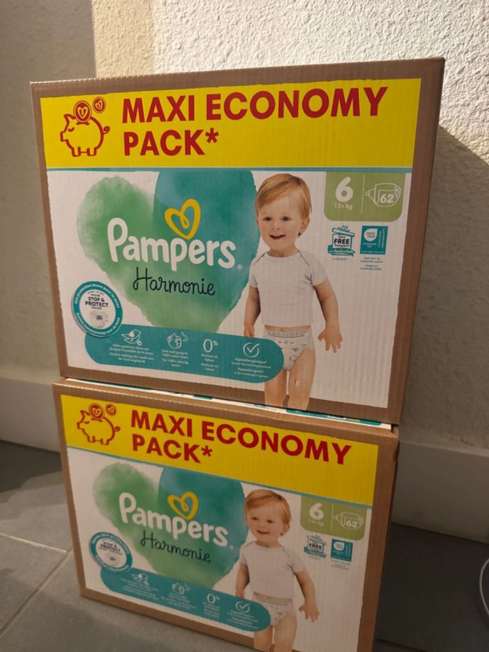 Lot Éco Pampers Harmony T6 13kg+ 2x62 couches