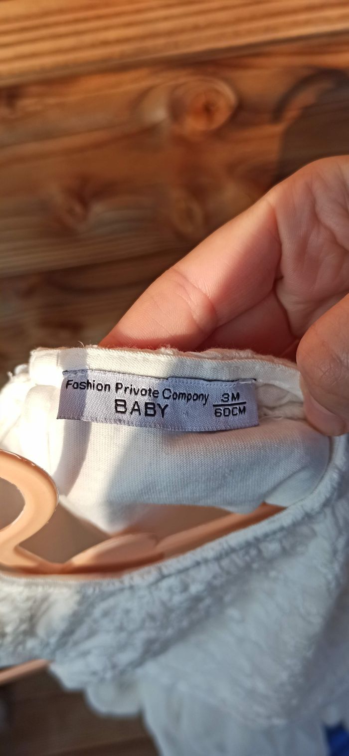 Robe blanche bébé fille 3 mois - photo numéro 3