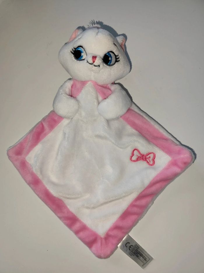 Doudou marie le chat