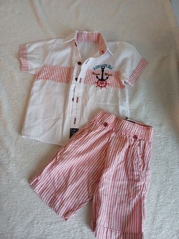 Ensemble short et chemise rayé rouge et blanc 2 ans