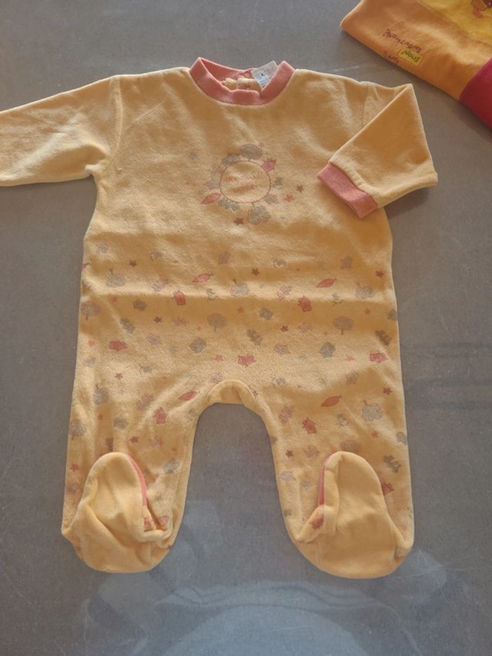 Lot pyjamas 6 mois - photo numéro 7
