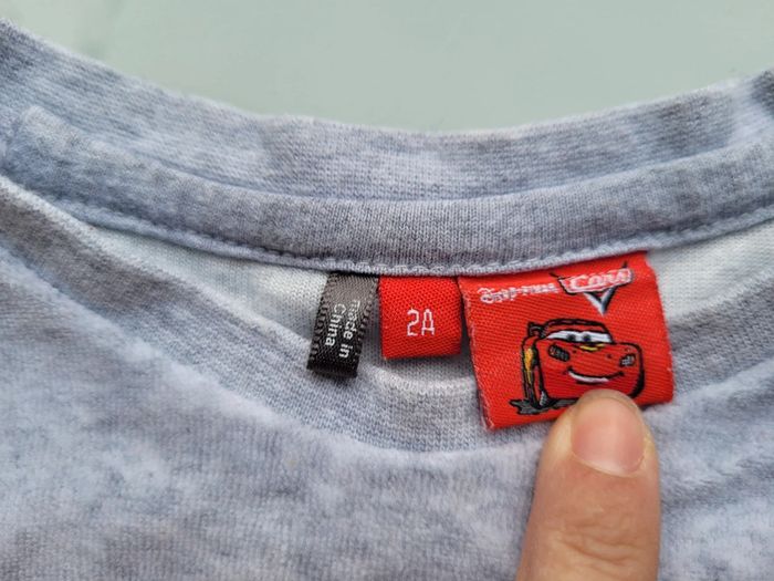 Joli pyjama velours 2 pièces, Cars, geis clair et rouge taille 2 ans - photo numéro 7