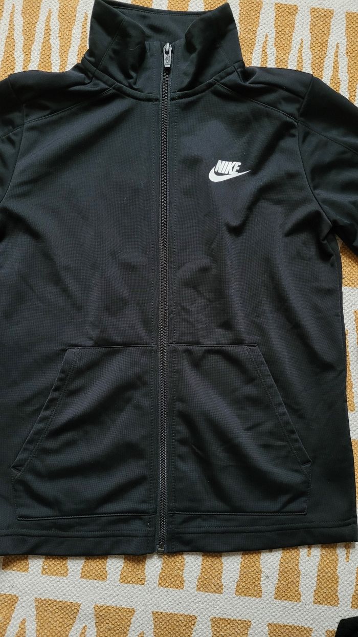 Veste Nike 10.12ans - photo numéro 6
