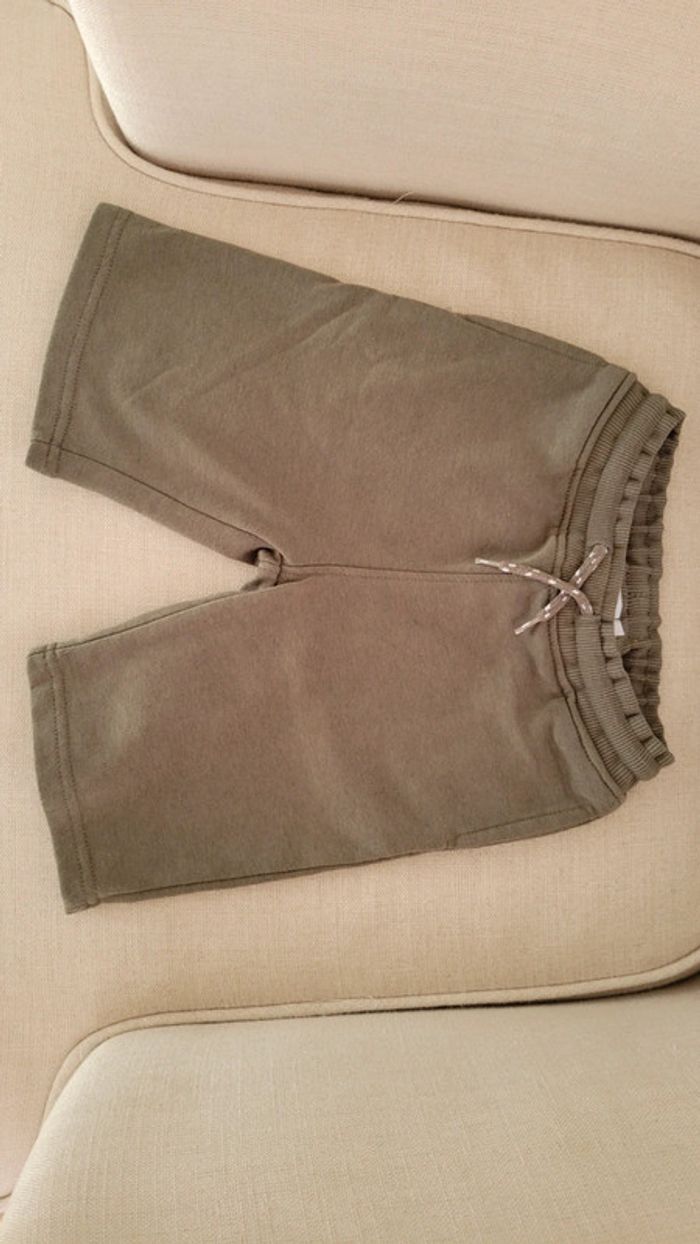 Short ou bermuda en molleton taille 7 ans - photo numéro 2