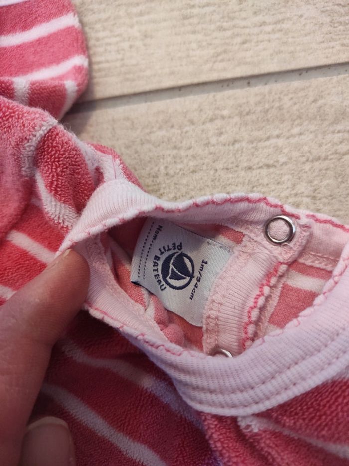 Lot pyjamas et combinaison 1 mois - photo numéro 9