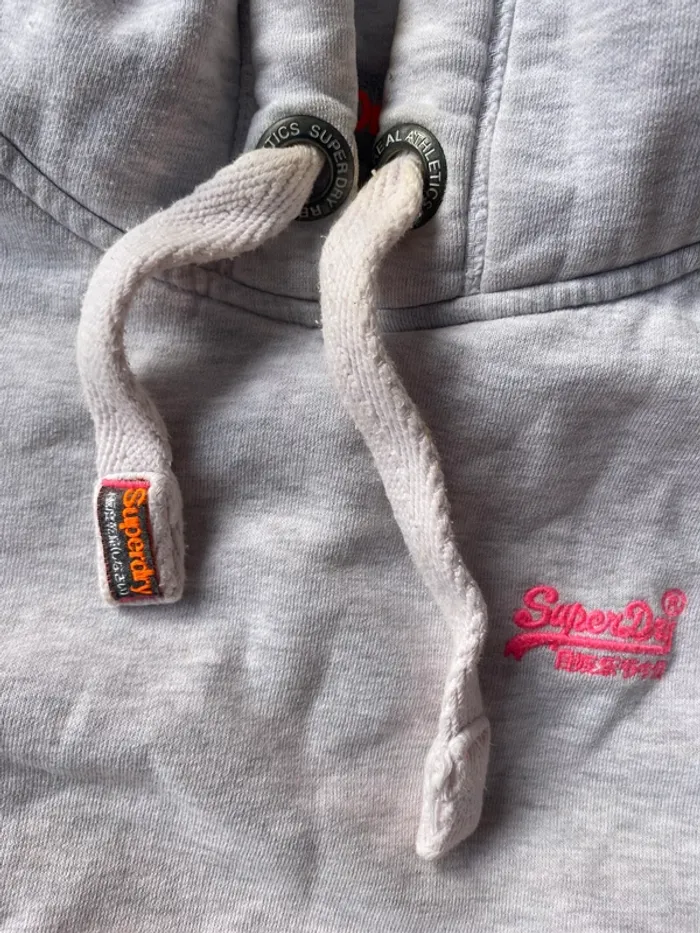 Sweat original  à capuche superdry XS Idéal 36! - photo numéro 9
