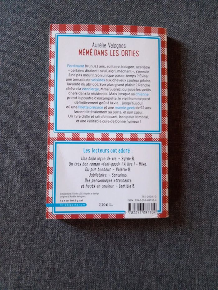 Mémé dans les orties - photo numéro 2