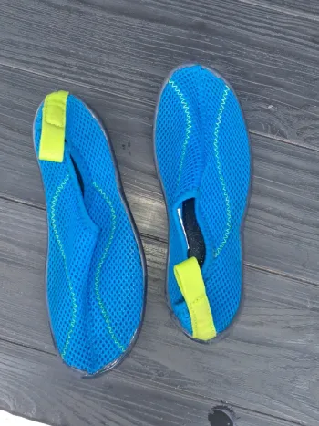 Chaussures de plage 30 31 tribord