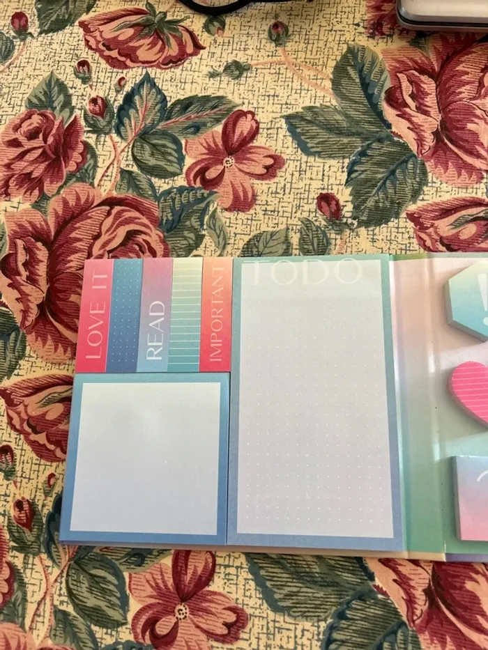 Set_stationery neuf - photo numéro 4