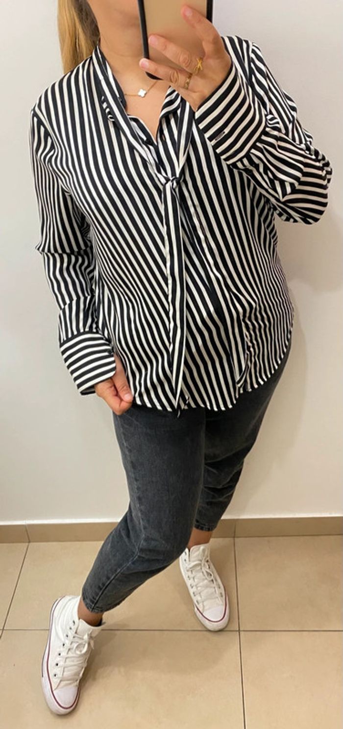Superbe Chemise Rayée Col A Nouer Taille 38 - photo numéro 4