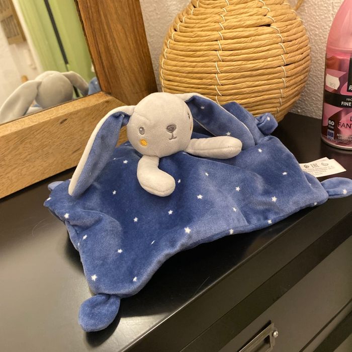 Doudou lapin de secours kiabi