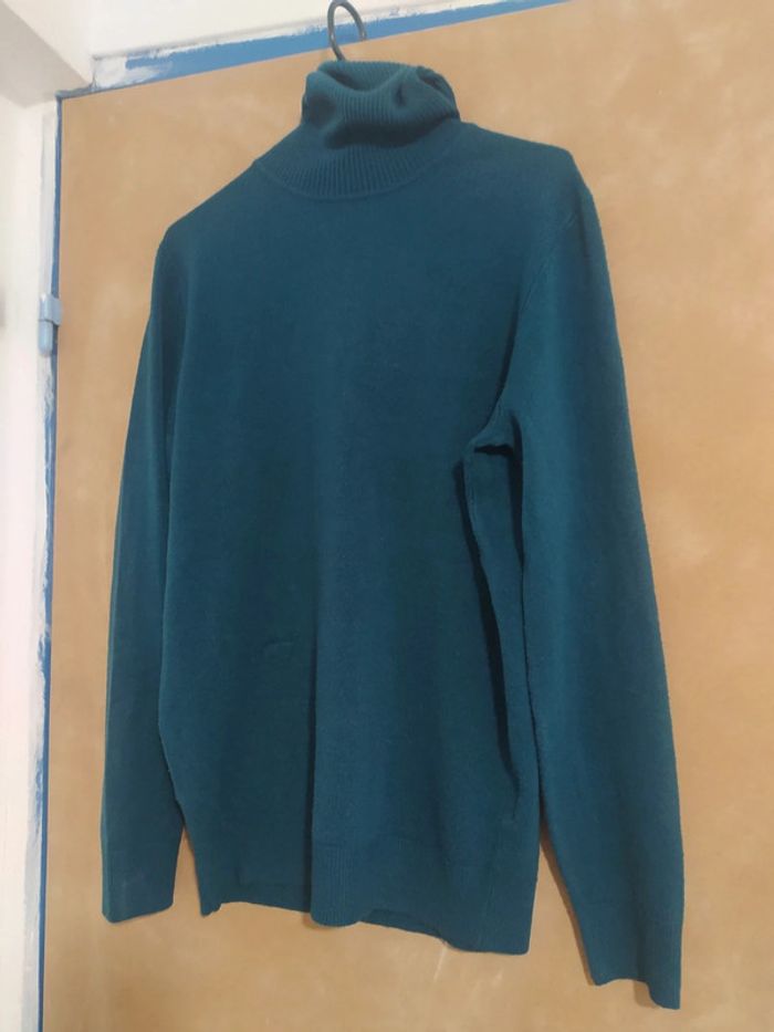 Pull col roulé