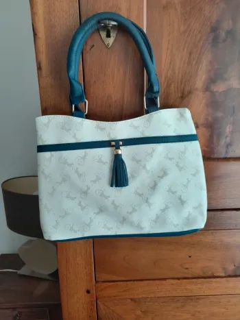 Sac blanc et bleu