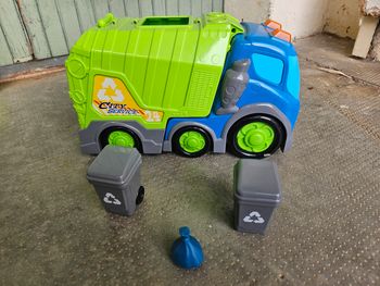 Camion poubelle
