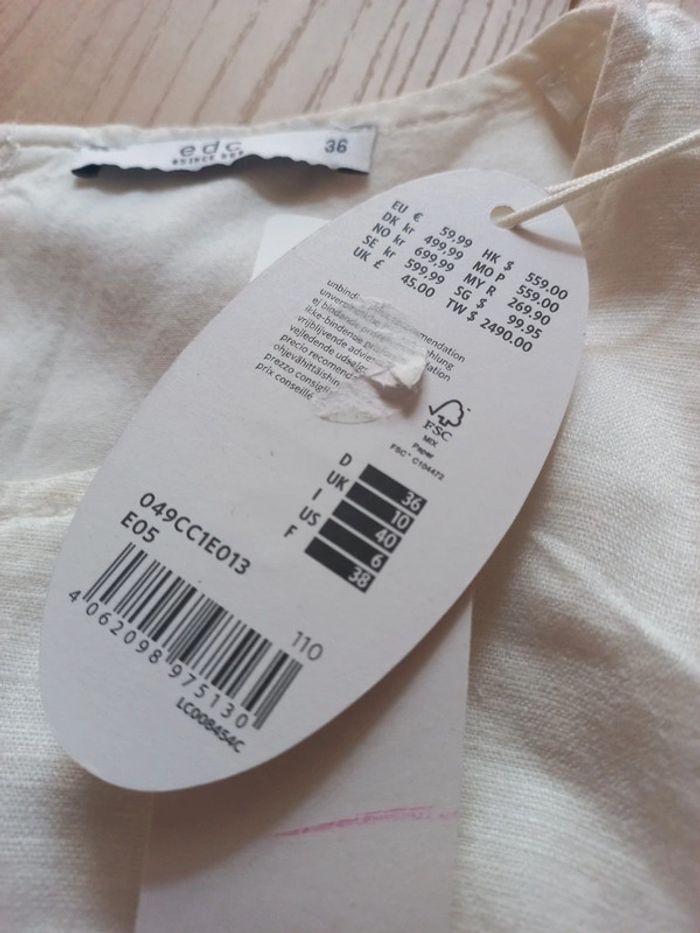 Robe beige/blanche taille 38 (France) - photo numéro 4