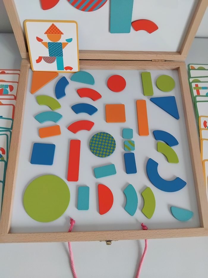 Geoforme Tangram Malette Jeu de Formes Aimantées Oxybul 🟠🟨 - photo numéro 3