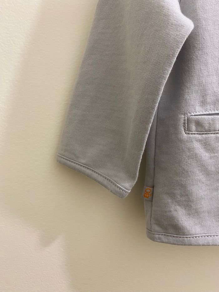 Veste à capuche gris clair gilet avec boutons bébé mixte garçon fille taille 6 mois Obaïbi - photo numéro 4