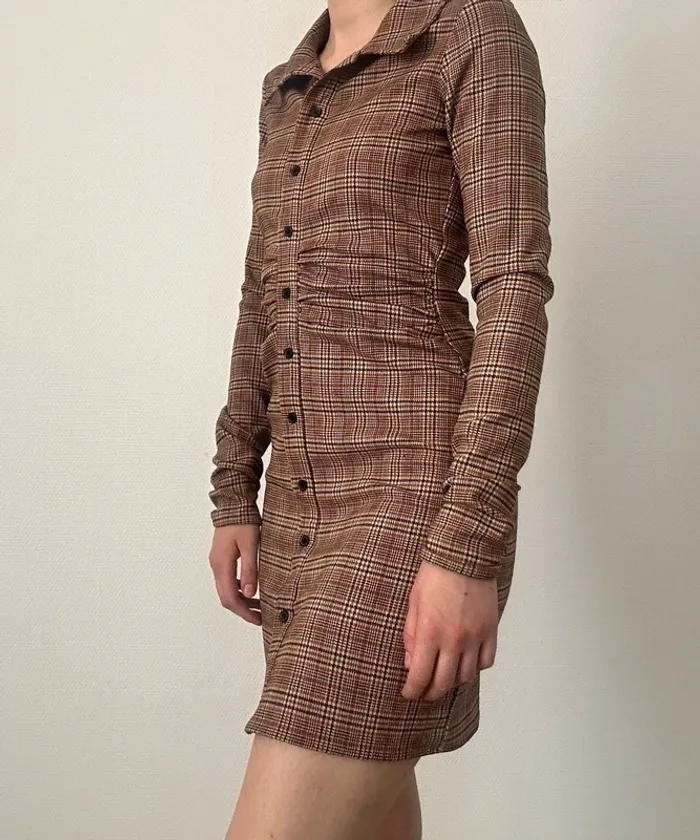 Robe cintrée style vintage - photo numéro 2