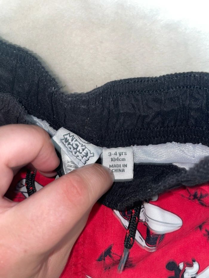 Short plage Mickey 3/4 ans 104cm - photo numéro 2
