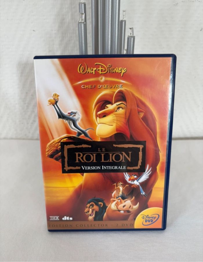 • Dvd Disney numéroté ~ Le roi lion (38) & Le roi lion 2 (49) • - photo numéro 3