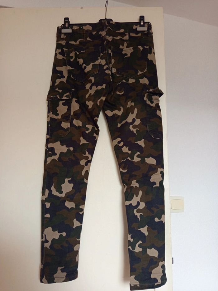 Cargo effet militaire taille M de la marque Jennifer - photo numéro 11