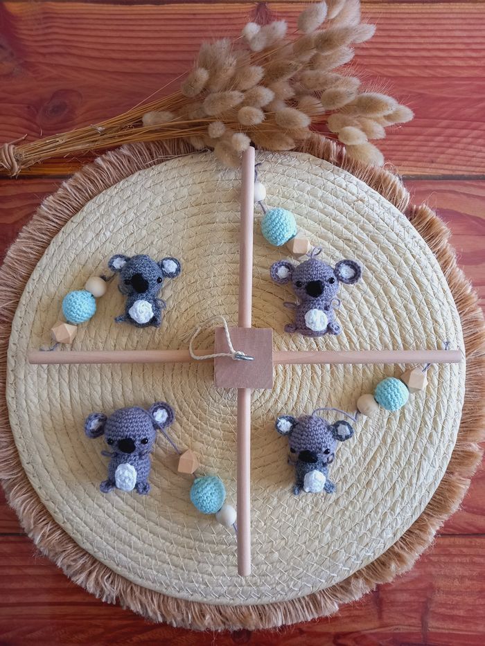 Mobile bois petits koalas amigurumi perles bois 🐨 - photo numéro 2
