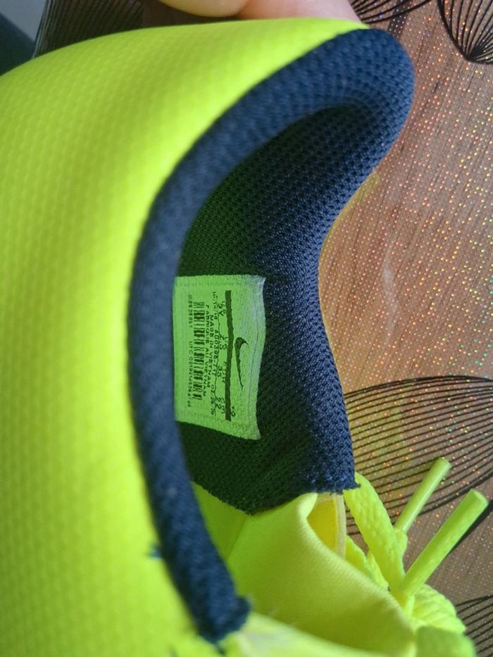 Crampon nike phantom taille 35 excellent etat - photo numéro 8