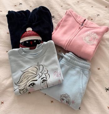 Lot vêtements fille 4 ans 