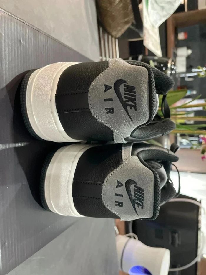 Basket Nike Air Force 1- Taille 44.5 - photo numéro 4