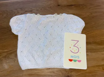 Petit pull 3 mois