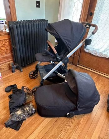 Poussette CYBEX Gold Balios S Lux en noir profond