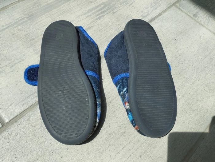 chaussons Spiderman Taille 32 - photo numéro 4