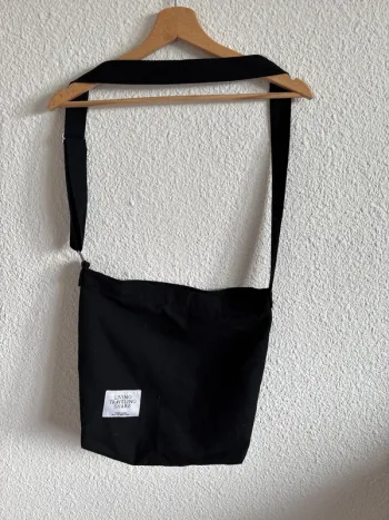 Sac besace noir Très bon état