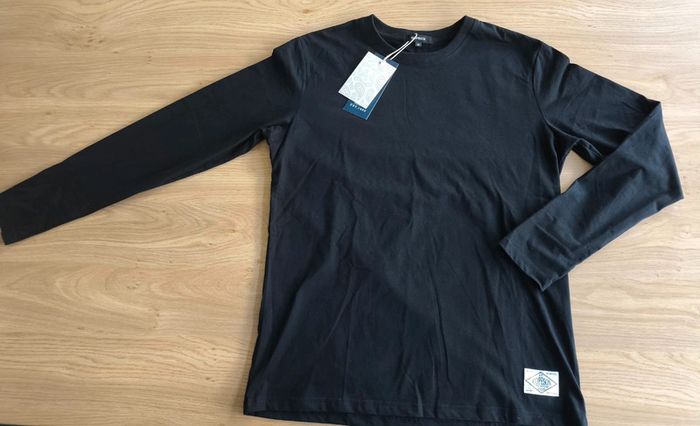 Tee-shirt manches longues neuf taille M noir - photo numéro 2