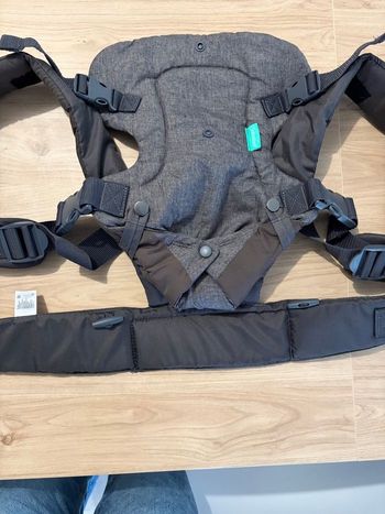 Porte-bébé INFANTINO – comme neuf