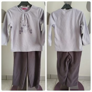 Pyjama polaire mauve et gris foncé NKY taille 5 ans