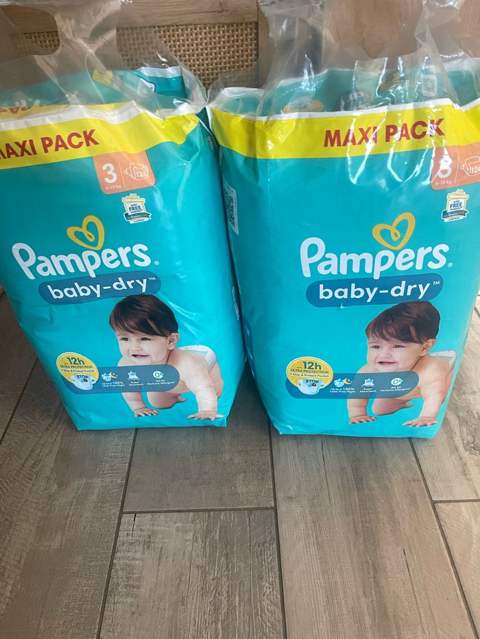 248 couches Pampers taille 3