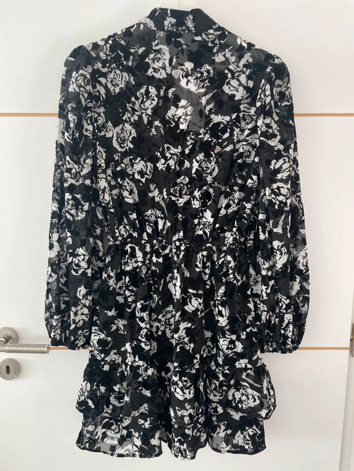 Robe noire fleurie S - photo numéro 5