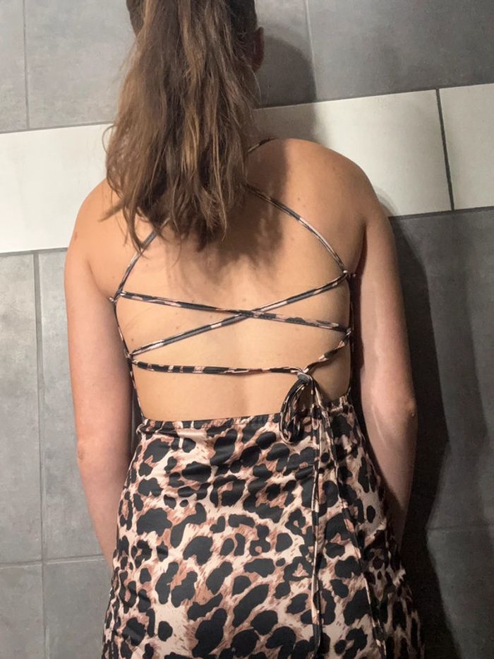 Robe longue dos nu - photo numéro 2
