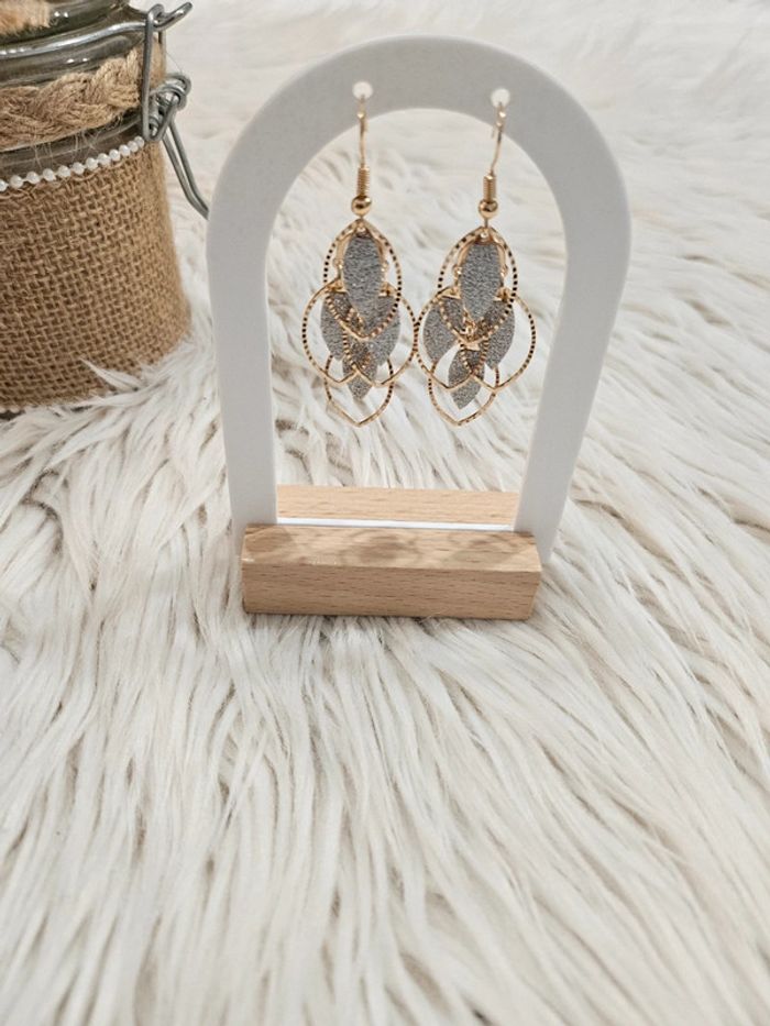 Boucles d'oreilles neuves