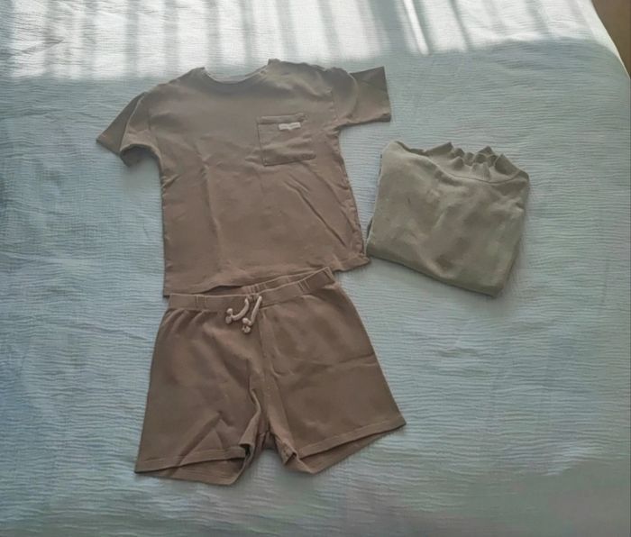 Gros lot vêtements fille 12 ans. - photo numéro 2