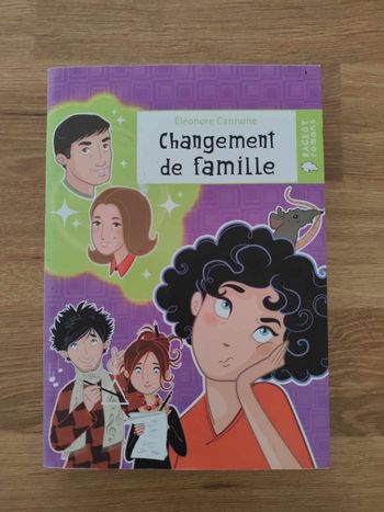 Livre Changement de famille , à partir de 11 ans ,  bon état
