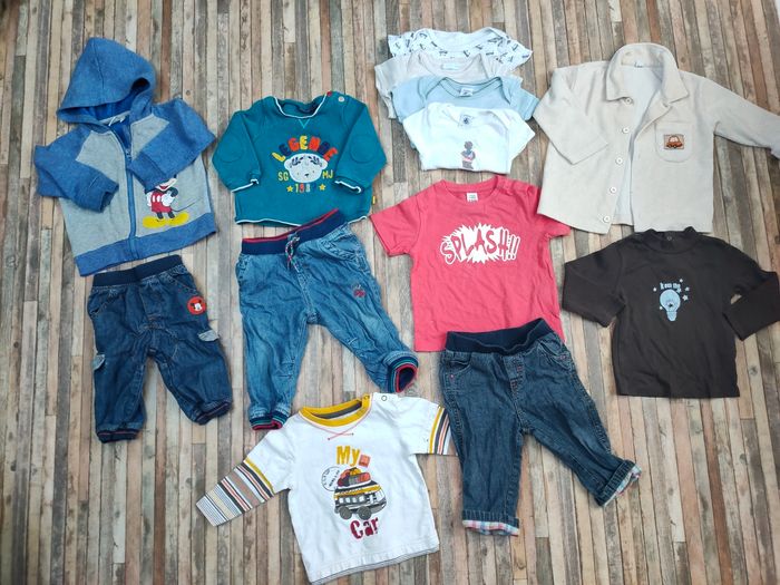 Gros lot vêtements printemps bébé garçon 9/12 mois