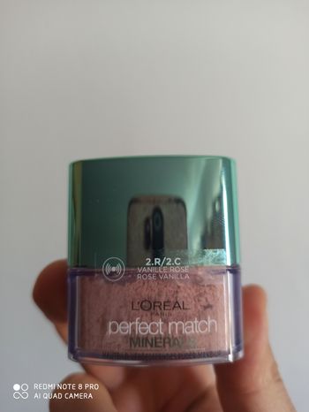 Fond de teint minéral L'Oréal 
Neuf