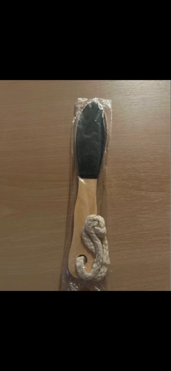 1 râpe à pied bambou neuve 