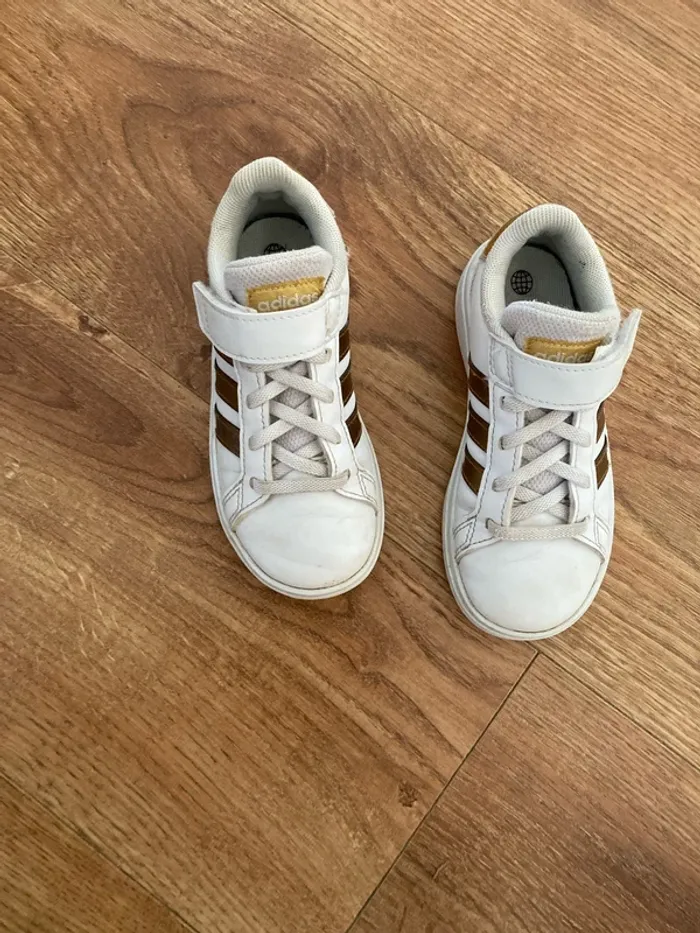Baskets adidas 28 - photo numéro 2