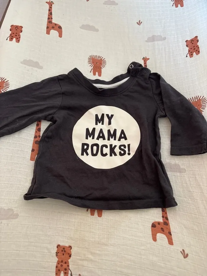 Lot tee shirt manche longue et manche courte 6 mois - photo numéro 4