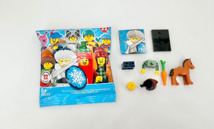 Lego Figurines Série 22 (Réf. 71032) : nº5, Le Cheval et la Palefrenière - NEUF - photo numéro 7